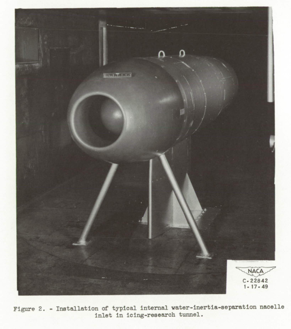 Figure 2. Installation of typical internal water-inertia-separation nacelle inlet in icing-research tunnel.