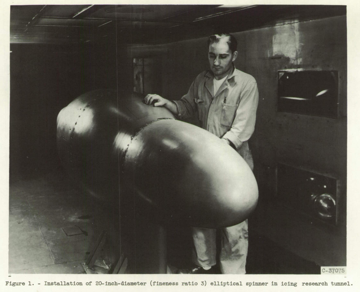 Figure 1. Installation of the 20-inch-diameter (fineness ratio 3) elliptical spinner in icing research tunnel.